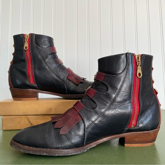 Modern Vice Classic JETT Two-Tone Kiltie Boots in Black & Red Leather *USA* - Picture 8 of 11